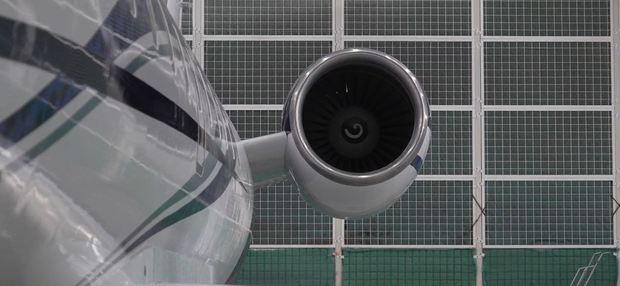 Небольшие фрагменты итоговой покраски самолета